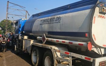 Tak Terbukti Bawa BBM Subsidi, Truk Tangki yang Sempat Diamankan Satgas Migas Dilepas 35 Tak Terbukti Bawa BBM Subsidi, Truk Tangki yang Sempat Diamankan Satgas Migas Dilepas